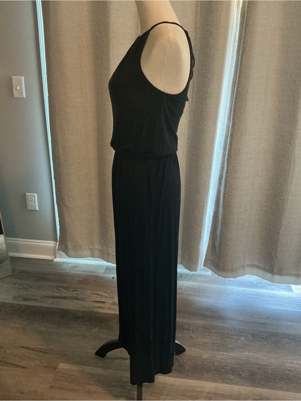 Soma Halter Jumpsuit with Keyhole Neck - Picture 8 of 11